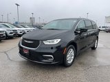 New 2025 Chrysler Pacifica Select image 2