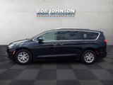 Used 2021 Chrysler Pacifica Touring-L image 4