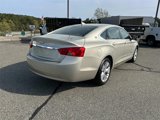 Used 2015 Chevrolet Impala LT w/ Convenience Package image 3