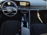 New 2025 Hyundai Elantra SEL image 3