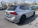 Used 2022 Volkswagen Tiguan SE R-Line image 4