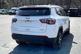 Used 2024 Jeep Compass Latitude image 4