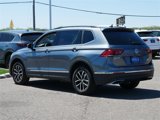 Certified 2021 Volkswagen Tiguan SE w/ Panoramic Sunroof Package image 5