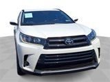 Used 2019 Toyota Highlander AWD V6 image 4