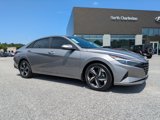 Certified 2023 Hyundai Elantra SEL w/ Convenience Package image 2