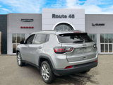 Used 2022 Jeep Compass Latitude w/ Sun and Sound Group image 4