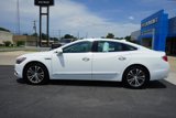 Used 2017 Buick LaCrosse Essence image 2