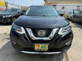Used 2017 Nissan Rogue SL image 2