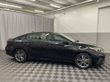 Used 2022 Kia Forte LXS w/ LXS Technology Package image 3
