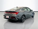Used 2024 Hyundai Elantra Limited image 4