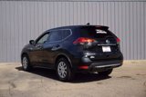 Used 2017 Nissan Rogue S image 5