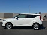 Used 2022 Kia Soul LX w/ Technology Package image 6