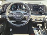 New 2025 Hyundai Elantra SE image 3