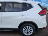 Used 2017 Nissan Rogue SV w/ SV Premium Package image 4