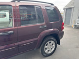 Used 2004 Jeep Liberty Limited w/ 17" Chrome Wheel & Tire Group image 5