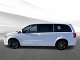 Used 2017 Dodge Grand Caravan SXT w/ Driver Convenience Group image 3