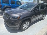 Used 2022 Jeep Compass Latitude image 2