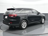 Used 2020 Kia Sorento LX w/ LX I4 Convenience Package image 6