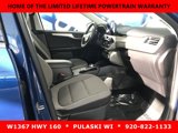 Used 2022 Ford Escape SE w/ SE Sport Appearance Package image 4
