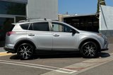Used 2016 Toyota RAV4 SE image 3