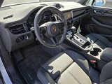 Used 2025 Porsche Macan image 4