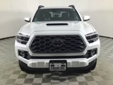Used 2022 Toyota Tacoma TRD Sport image 2