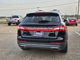 Used 2016 Lincoln MKX Reserve w/ Driver Assistance Package image 4