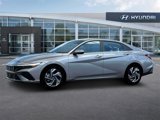 New 2025 Hyundai Elantra SEL image 2