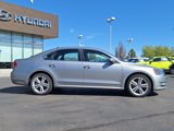 Used 2013 Volkswagen Passat TDI SE image 2
