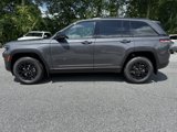 New 2025 Jeep Grand Cherokee Laredo image 4