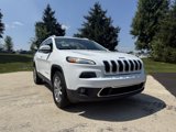 Used 2017 Jeep Cherokee Limited image 2