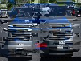 New 2025 Chevrolet Traverse LT w/ Enhanced Driving Package image 2