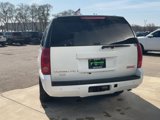 Used 2007 GMC Yukon XL SLT w/ SLT Preferred Equipment Group image 4