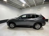 Used 2019 Nissan Rogue SV image 3