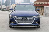 Used 2022 Audi e-tron Premium Plus w/ Premium Plus Package image 2