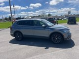 Used 2022 Volkswagen Tiguan SE image 2