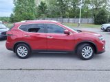 Used 2017 Nissan Rogue SV w/ SV Premium Package image 2