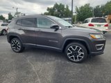 Used 2017 Jeep Compass Limited w/ Navigation Group image 3