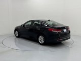 Used 2017 Kia Optima LX image 4