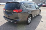 Used 2017 Chrysler Pacifica Touring-L Plus image 6