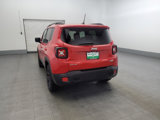 Used 2015 Jeep Renegade Latitude w/ Popular Equipment Group image 6