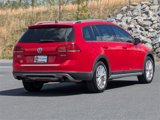 Used 2019 Volkswagen Golf Alltrack image 5