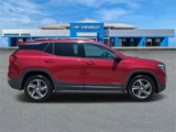 Used 2020 GMC Terrain SLT image 3
