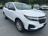 Used 2023 Chevrolet Equinox LS w/ LS Convenience Package image 3