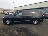 Used 2022 Chrysler Pacifica Touring-L image 3