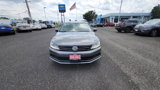 Used 2017 Volkswagen Jetta SE image 3