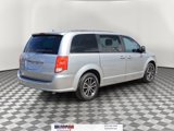 Used 2018 Dodge Grand Caravan GT image 4
