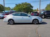 Used 2022 Nissan Altima 2.5 SV image 2