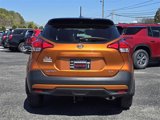 Used 2019 Nissan Kicks SR image 6