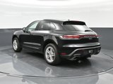 Certified 2023 Porsche Macan image 3